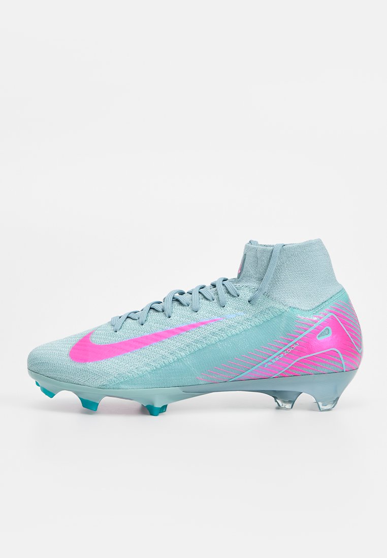 Botines de fútbol para terreno firme