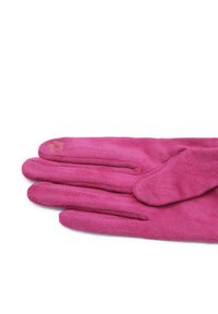 Guanto di camoscio rosa con tre dita e un pollice, caratterizzato da un piccolo motivo floreale sul dito indice su uno sfondo bianco.