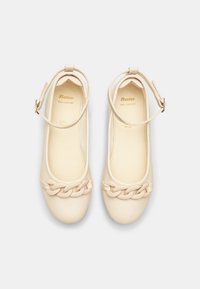 Bata Ballerine con cinturino - beige