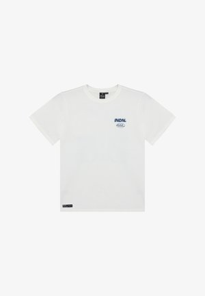 Biały bawełniany t-shirt z niebieskim logo "INDN." na piersi, krótkimi rękawami i prostym krojem. Materiał o fakturze z metką przy obszyciu.
