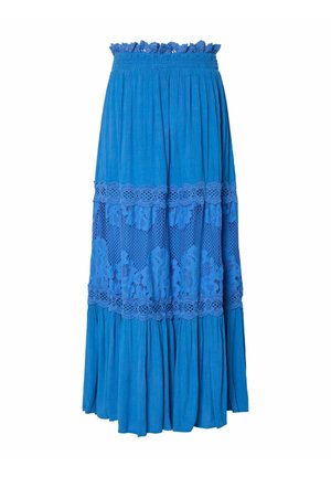 Maxi nederdel i lys blå, med en rynket elastisk talje, lagdelte blonder og en udvidet kant med indsamlet tekstur.