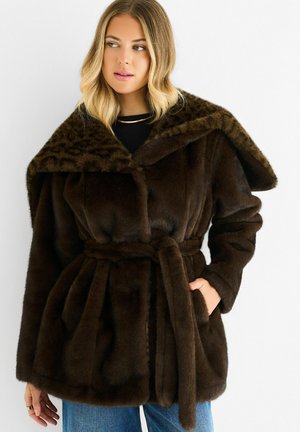 PREMIUM CONTRAST LAPEL HOOD ANIMAL - Winter coat - brown