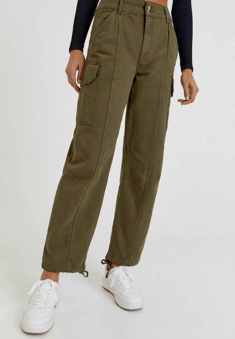 Damen Chinos | PULL&BEAR Cargohose green/grün - HH41705 Damen Chinos | PULL&BEAR Cargohose green/grün - HH41705