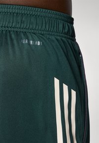 adidas Performance JUVENTUS TRAINING SHORTS - Klubové oblečenie - shadow green