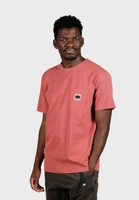 Trendsplant GARZA - Základné tričko - coral