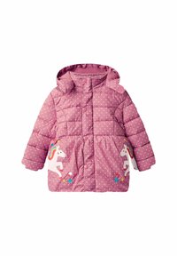 Chaqueta acolchada rosa con acolchado en rombos, lunares blancos, capucha y gráficos de unicornios con acentos en arcoíris en la parte delantera. Cierre de botones.