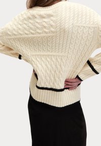 Marks & Spencer Sweter