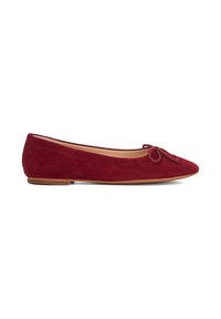 Unselected, burgundy