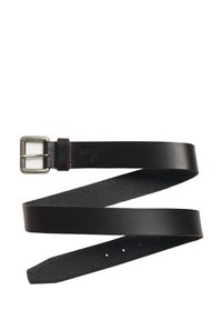 Czarny skórzany pasek z kwadratową srebrną klamrą, o gładkiej fakturze, z pięcioma otworami do regulacji i subtelnymi detalami przeszycia.