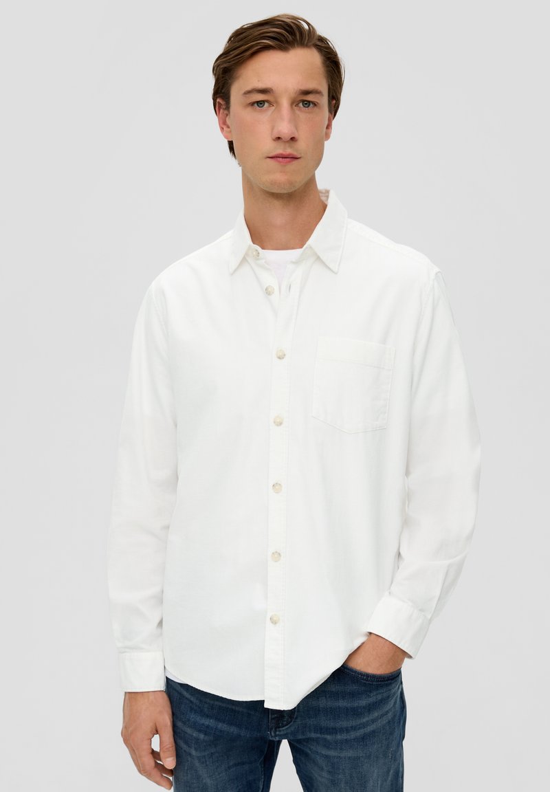 s.Oliver REGULAR - Hemd - weiß