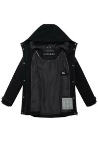 Čierna bunda s kapucňou, otvorená vpredu, odhaľujúca hladkú vnútornú podšívku, značkovú etiketu "NAVAHOO" a nášivku s pokynmi na starostlivosť vo vnútri vrecka.