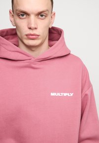 Multiply Apparel MULTIPLY - Jersey con capucha - rose wine