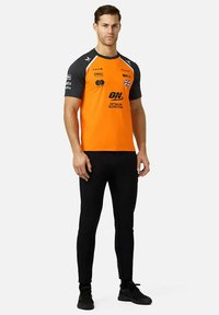 Mclaren formula 1 team - T-shirt z nadrukiem