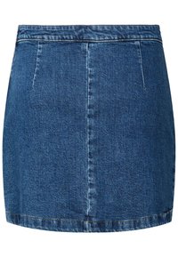 Blå denim mini nederdel med front sømdetaljer og tætsiddende talje, enkelt design, ingen synlige lommer eller pynt.