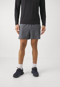 New Balance SPORT ESSENTIALS LINED SHORT 5" - Sportiniai šortai - graphite