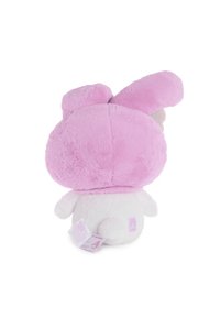 Roze en witte pluche speelgoedkonijn met grote roze oren, ronde vorm, zachte textuur en een label op de achterkant. Witte body met een roze accent.