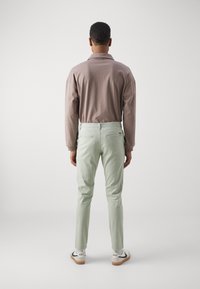Jack & Jones JPSTMARCO NOOS - Chino - desert sage