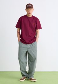 Carhartt WIP AMERICAN SCRIPT - Camiseta básica - malbec