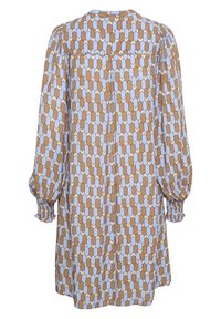 Tištěné šaty s geometrickým vzorem propletených hexagonů v hnědé a světle modré barvě, dlouhé nafouklé rukávy a volný střih.