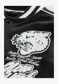 Izbrano, black white