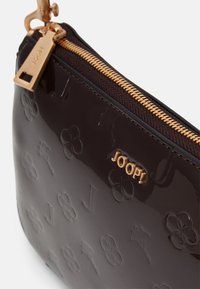 JOOP! DECORO LUCENTE JASMINA SHOULDERBAG SET - Borsa a tracolla - darkbrown