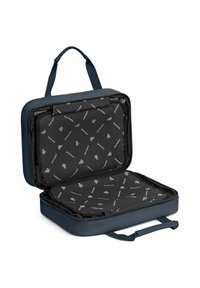 Borsa rigida di colore blu navy con chiusura a zip, dotata di un interno nero foderato con un motivo a logo ripetuto. Include due manici per il trasporto.