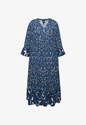 Niebieska sukienka w wzory z dekoltem w serek, rękawami o długości 3/4 z rozkloszowanymi mankietami oraz rozkloszowanym dołem. Wykonana z lekkiego materiału w różnych odcieniach niebieskiego.