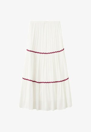 Falda midi blanca de capas con cintura elástica y dos líneas horizontales onduladas de color burdeos en la tela.