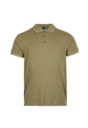 Kurzärmeliges olivgrünes Poloshirt mit drei Knöpfen und einem kleinen gestickten Logo auf der linken Brust.