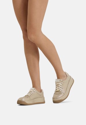 Sneakers basse - gold-coloured