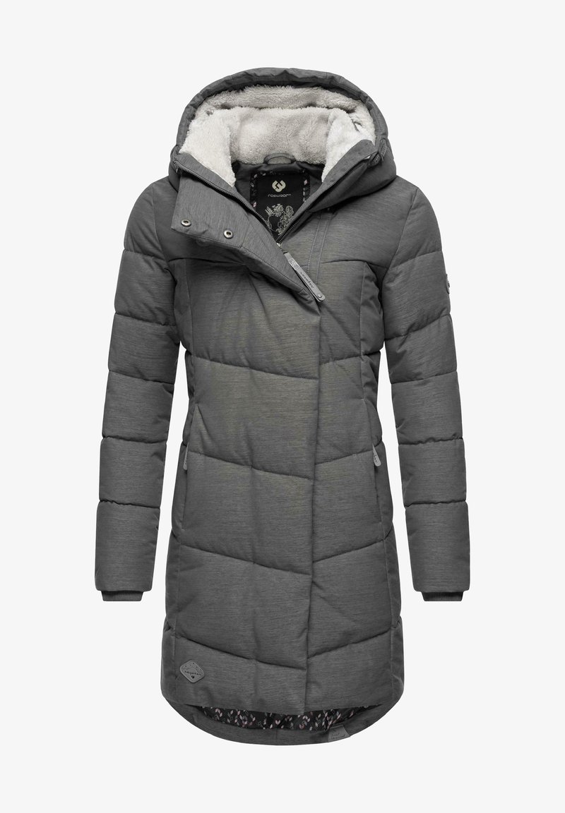 Pelēks pūkains mētelis ar teksturētu ārējo slāni, flīsa oderi kapuces iekšpusē un iestrādātu rakstu. Aprīkots ar rāvējslēdzēju priekšā un sānu kabatām. Oderēta iekštelpa.