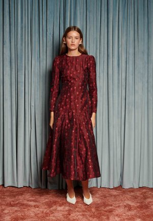 FADE FLORAL MIDI DRESS - Rochie maxi - red