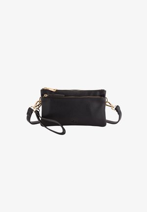 Geantă din piele neagră cu o suprafață texturată, compartimente cu fermoar dublu, accente din metal auriu și curea pentru încheietura mâinii detașabilă.