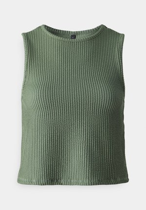 Zöld bordázott trikó kerek nyakkivágással és ujjatlan kialakítással. Sima textúra, finom függőleges csíkokkal. Kényelmes szabású.