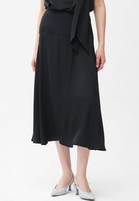 Nevybráno, black