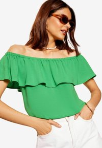 Friends Like These AIRFLOW RUFFLE LOOK BARDOT - REGULAR FIT - Pusero - green