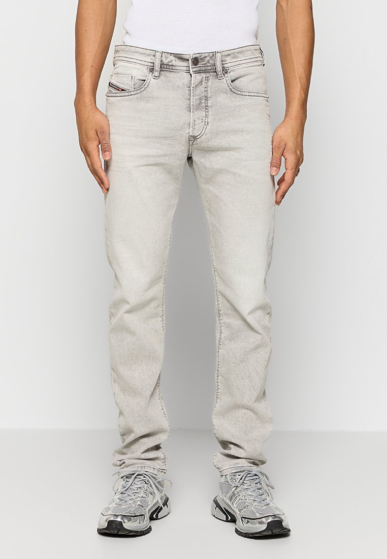 Diesel Slim fit jeans lichtgrijs Diesel Slim fit jeans lichtgrijs