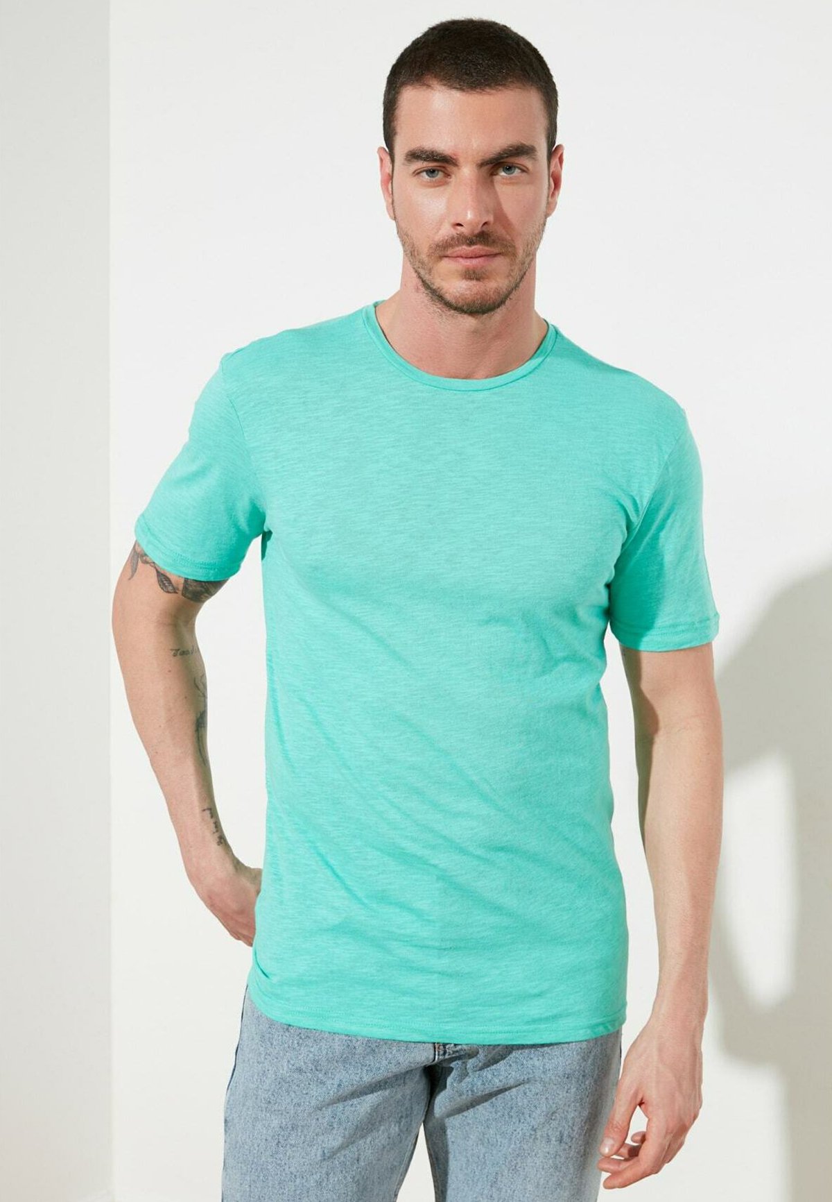 Trendyol T-shirt basic - turquoise/turchese - Zalando.it