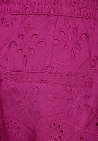 Street One Shorts - pink