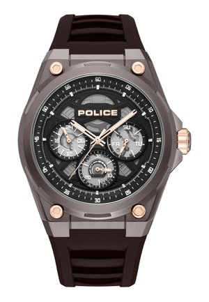 Męski zegarek analogowy marki Police z czarną tarczą, trzema subtarcza na 24 godziny, dzień i datę, akcentami w kolorze różowego złota oraz czarnym gumowym paskiem.