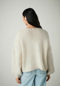 Next - SOFT TOUCH FUZZY - Kardigán - white ecru floral Miniatúrny obrázok 1