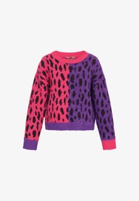 Unselected, pink violet leo