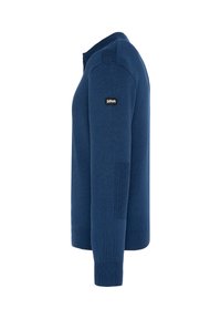 Granatowy sweter z okrągłym dekoltem, ściśle dopasowanymi mankietami i dołem, oraz teksturowanym panelem na rękawie. Posiada małą naszywkę z marką na ramieniu.