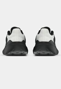 adidas Performance TENSAUR RUN 3.0 UNISEX - Chaussures de running sur route - core black/footwear white