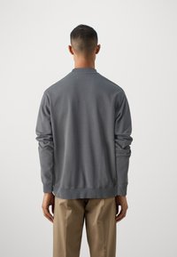 Samsøe Samsøe NORSBRO CREW NECK - Felpa - volcanic ash