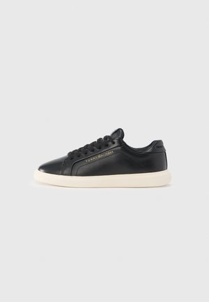 ICON COURT LIGHT WEIGHT SHINNY - Sneakers low - black