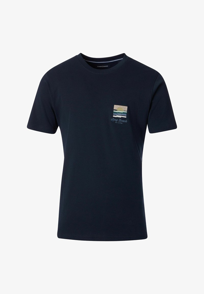 Marineblaue Baumwoll-T-Shirt mit einer Brusttasche im mehrfarbigen Streifenmuster und gesticktem "Long Beach NY 11740".