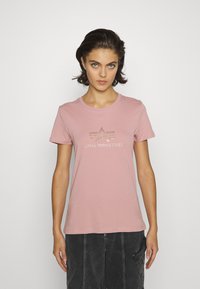 Alpha Industries CRYSTAL - Marškinėliai su spaudiniu - silver pink