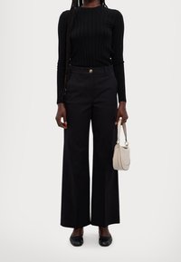 Marella Kalhoty - black