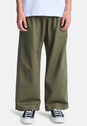 BIG PLEATED - Pantalon classique - gzh green